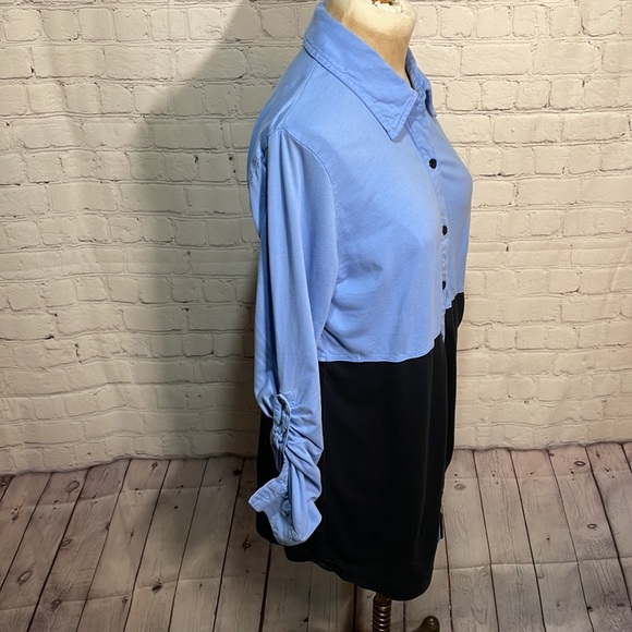 Mod-o-doc size small black and blue comfortable button up - Picture 2 of 5